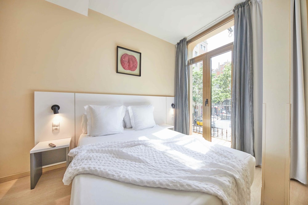 COMFORT, DOUBLE BED