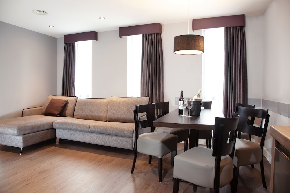 Epic Aparthotel Duke Street 27/50