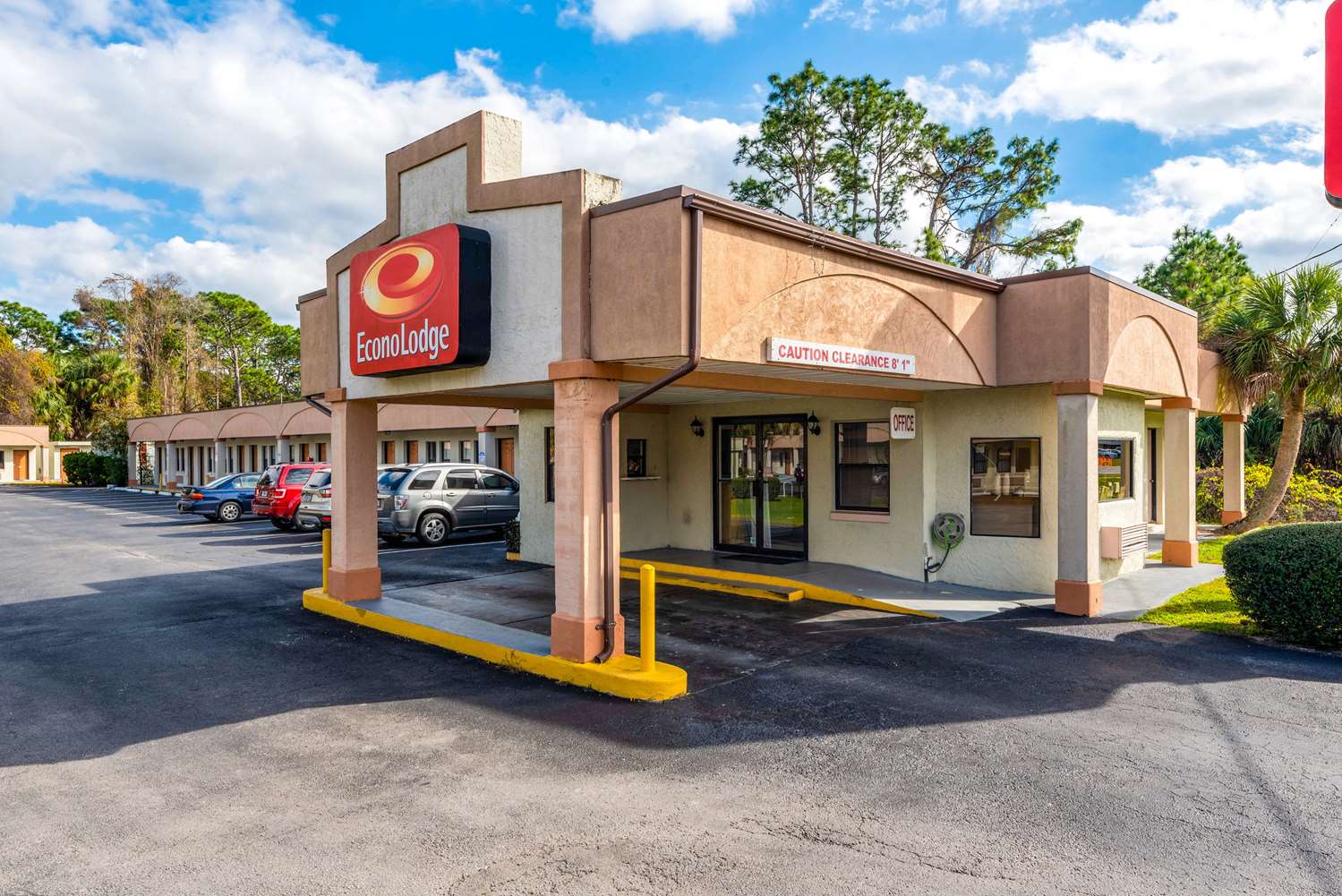 Econo Lodge Crystal River 22/26