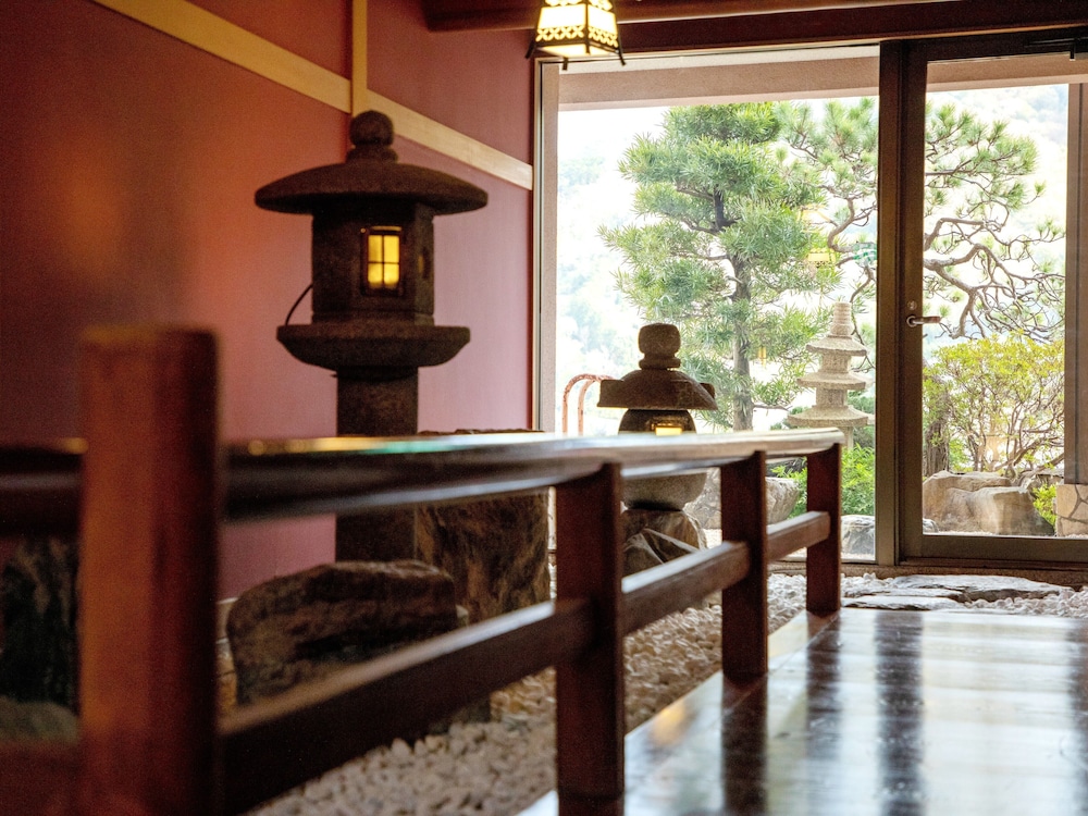 Wakamatsu Yugawara Sekitei (ex Wakamatsu Yugawara Hot Spring Resort) 36/50