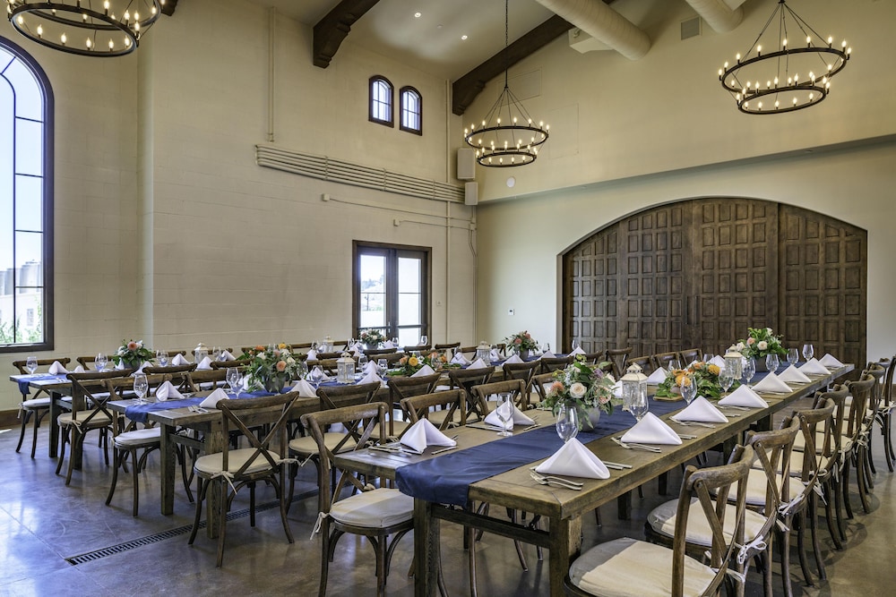 Europa Village Wineries and Resort 35/50
