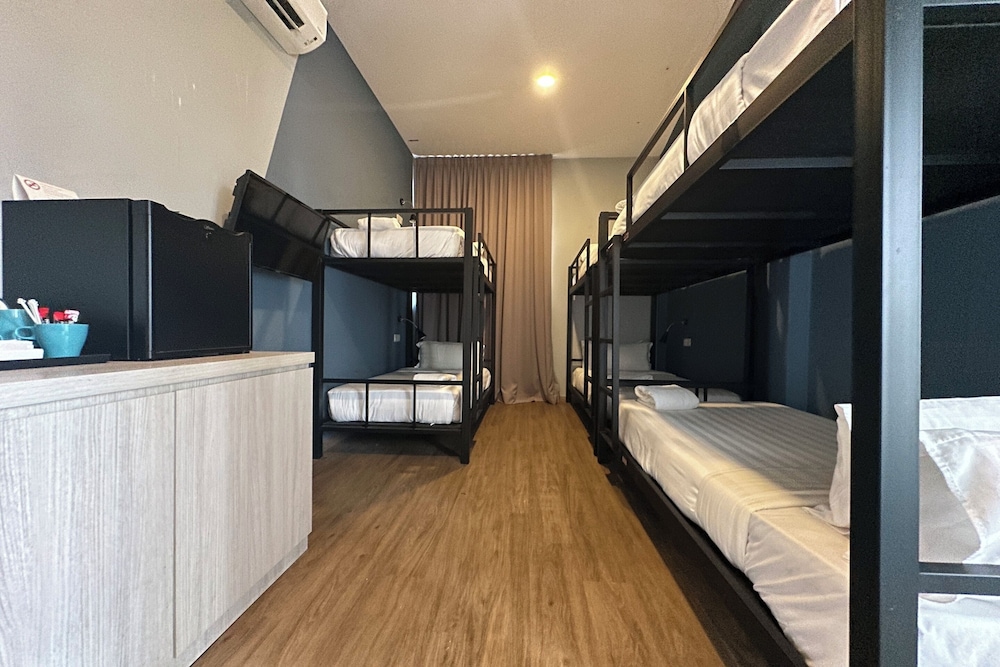 OYO Townhouse, Selayang formerly RHR Hotel 37/48