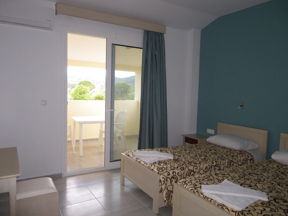Christakis Hotel 23/50