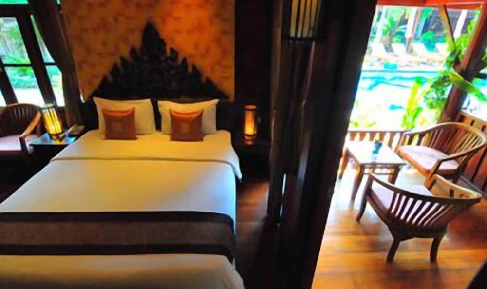 Ruen Kanok Thai House 22/33
