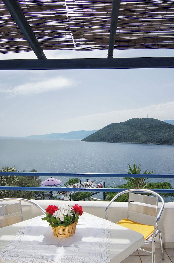 Nafsika Villas 28/49