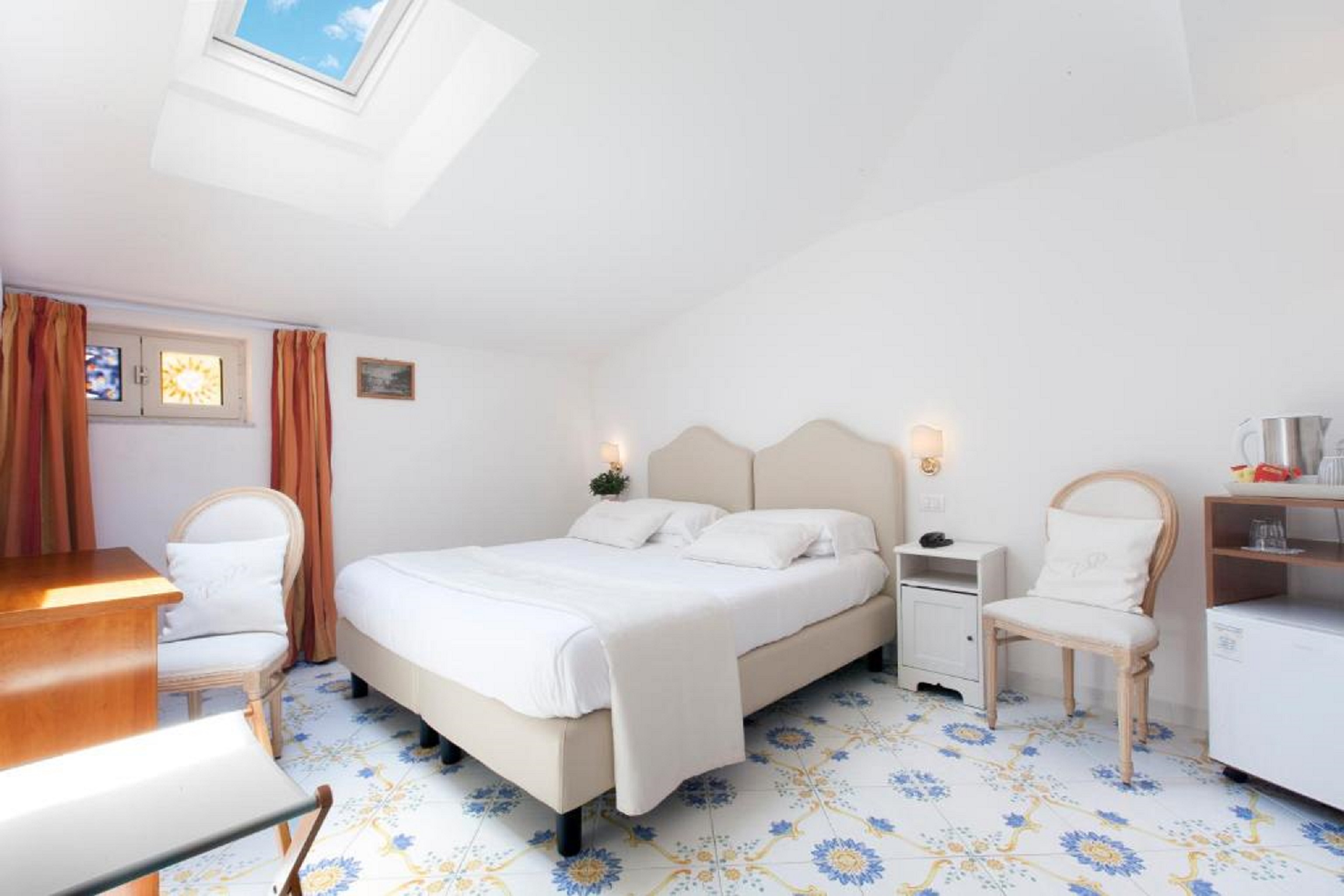 Standard, Double or Twin Bed