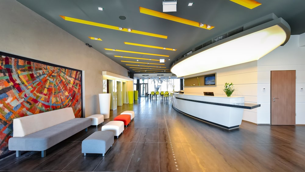 Best Western Plus Lakeside Hotel 14/58