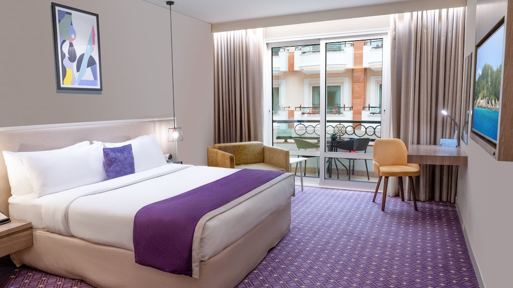 Leva Hotel Mazaya Centre 8/45