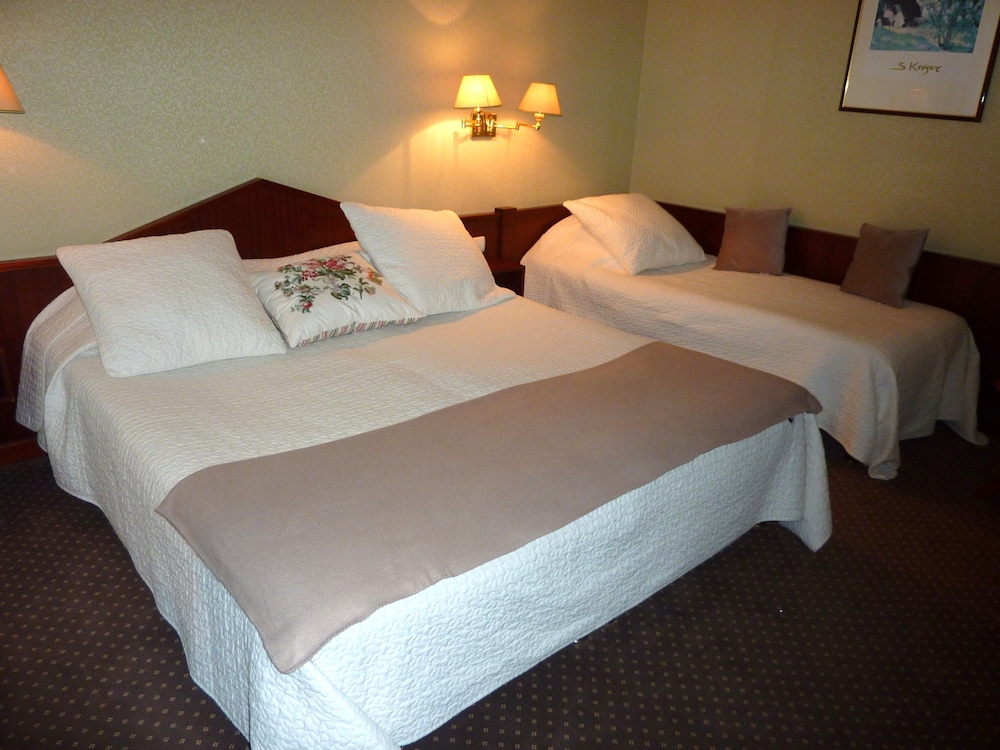 Hotel Du Manoir 12/32