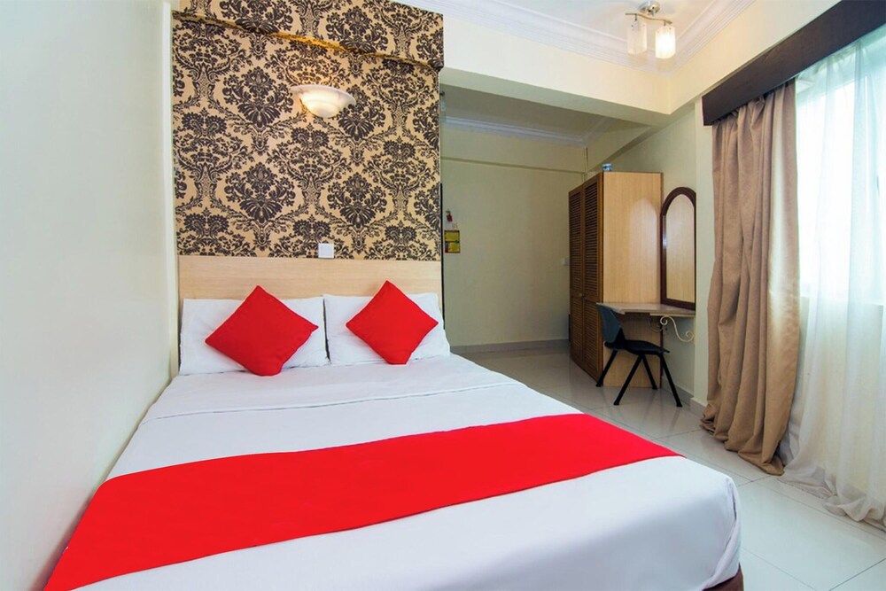 OYO 528 Andaman Sea Hotel 14/41