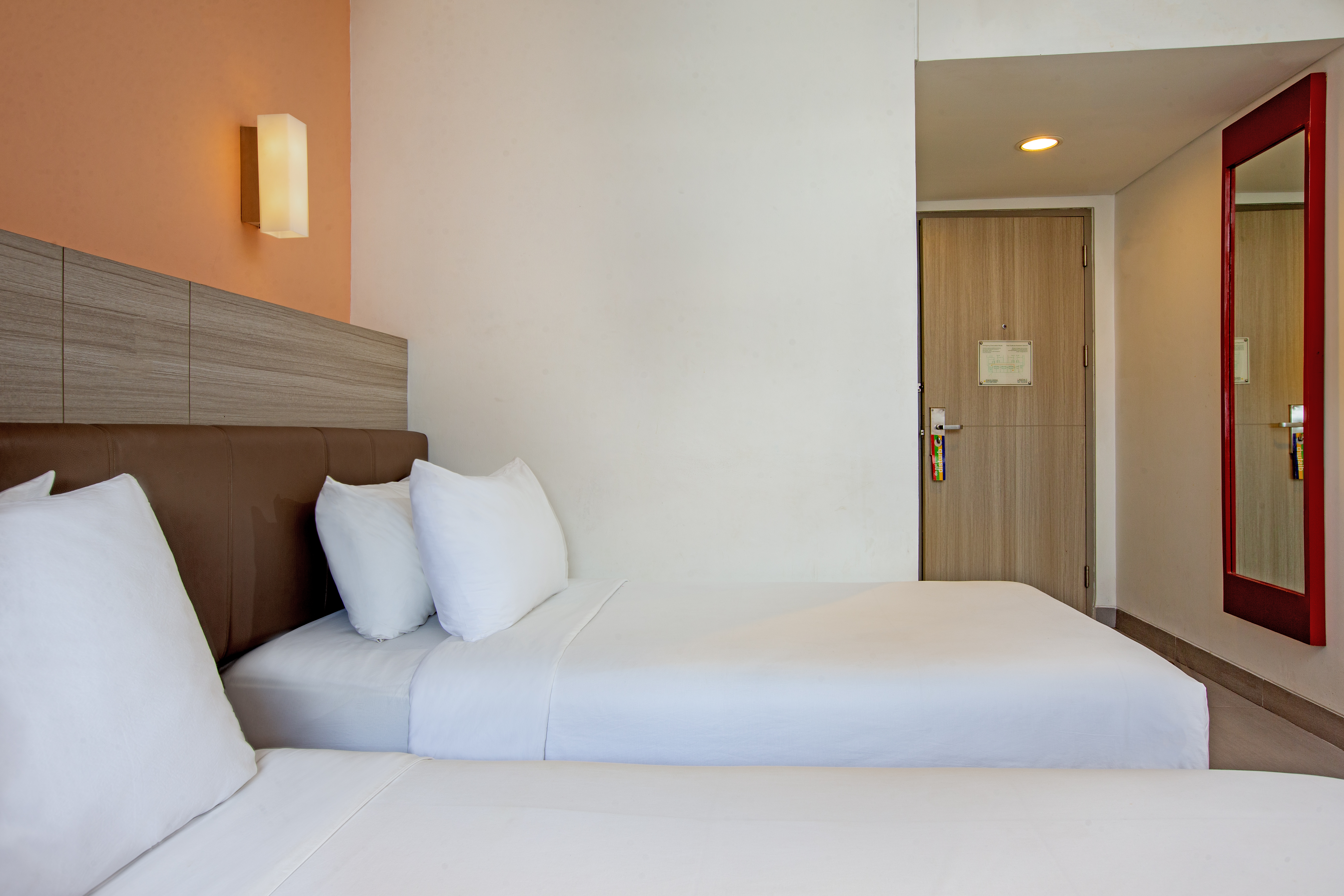 Carani Hotel 8/18