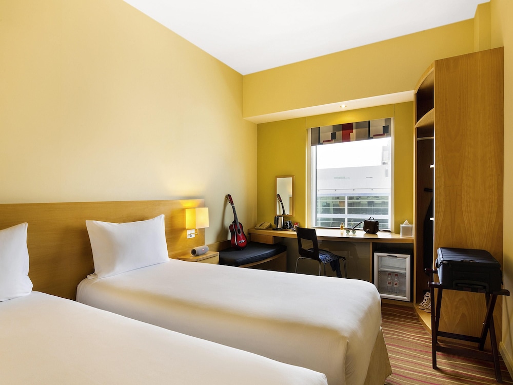 ibis Dubai Al Rigga 13/50