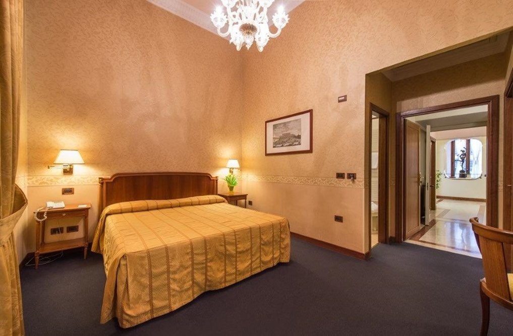 Strozzi Palace Hotel 18/42