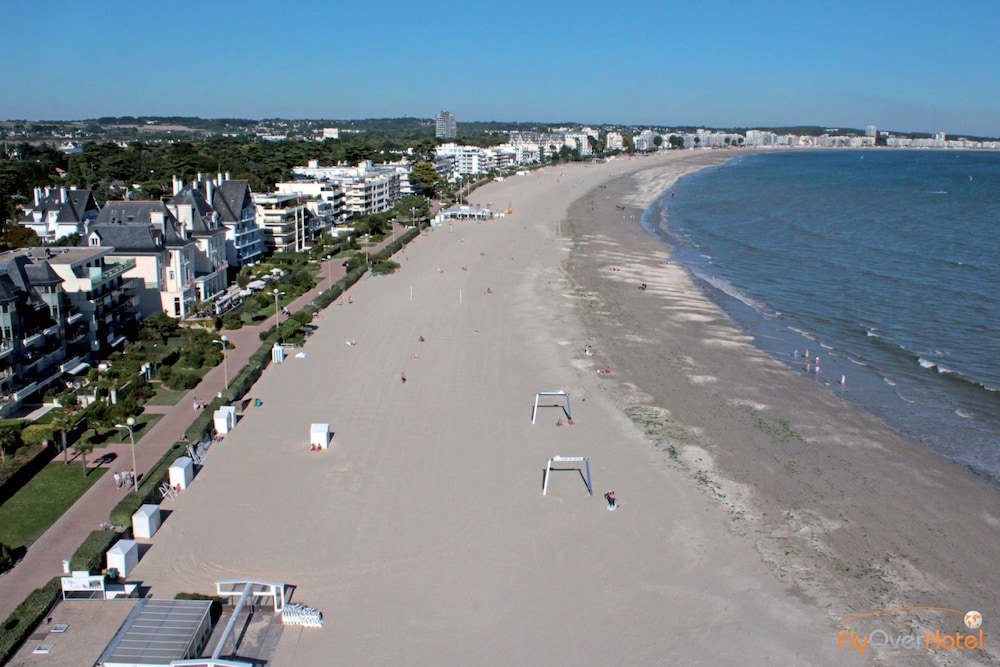 Hotel Vacances Bleues Villa Caroline 42/50