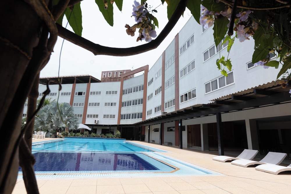 Hits Pantanal Hotel 4/60