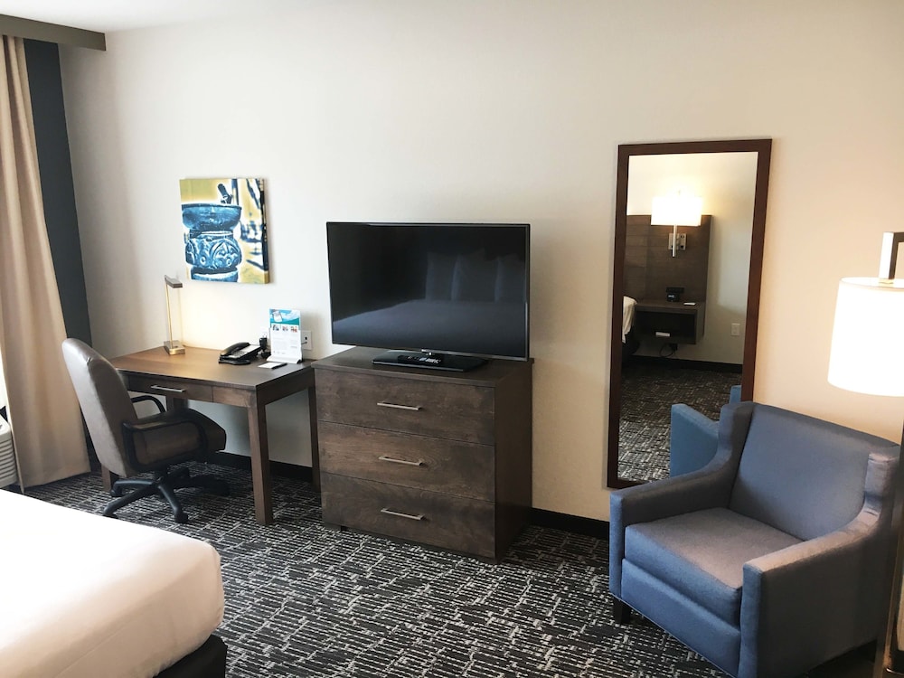 Gundersen Hotel & Suites 31/48