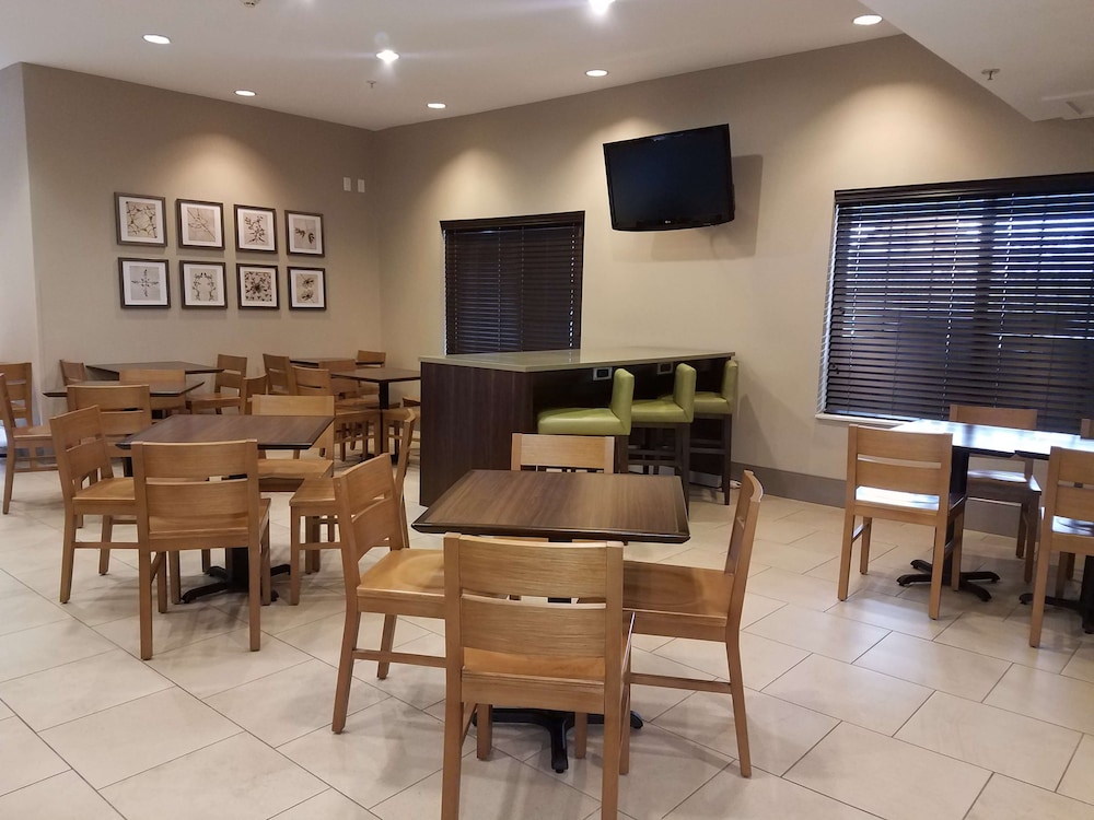 Country Inn Suites By Radisson Indianapolis Airport South In 19/24