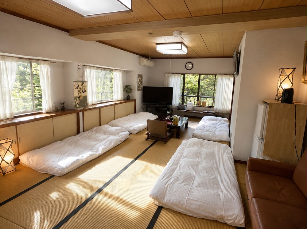 KUMO INN 31/50