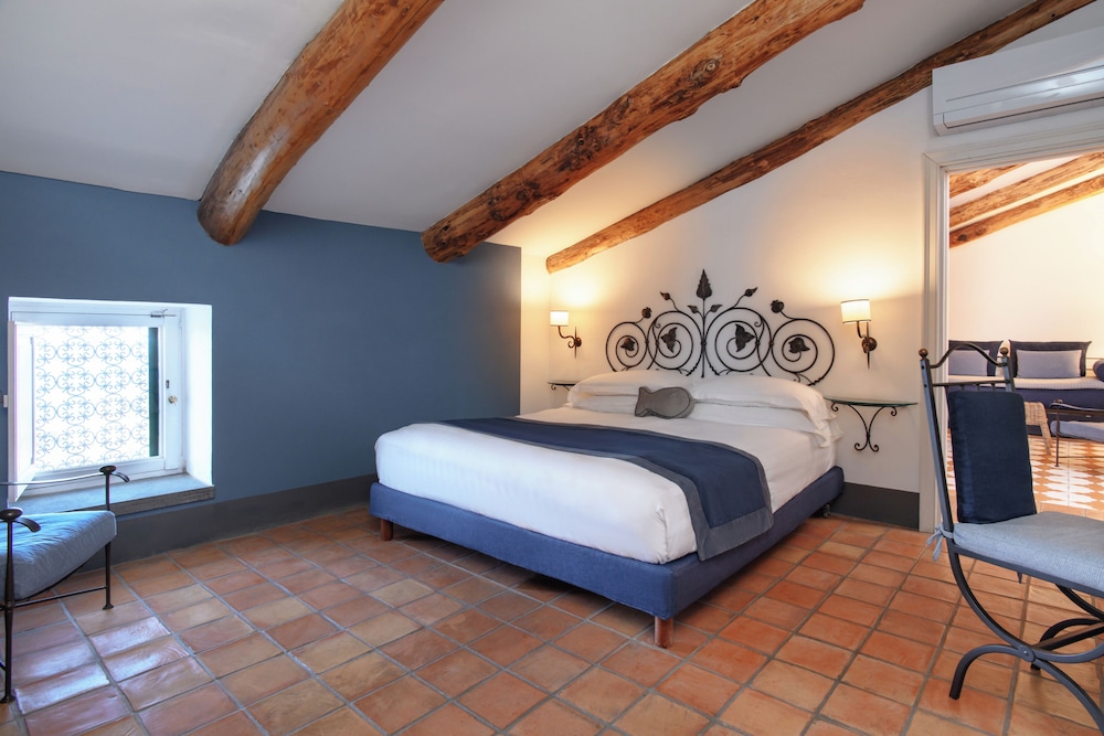 Relais Regina Giovanna 24/77