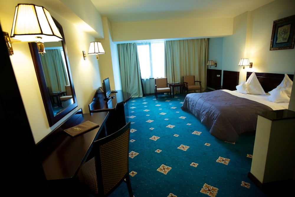 Hotel Delta 4 15/44