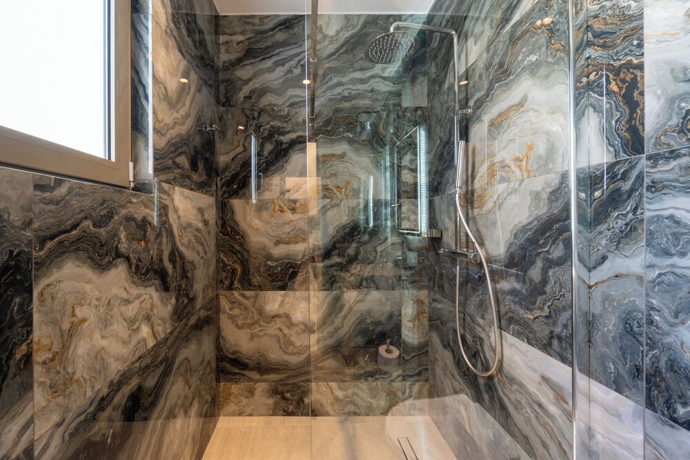 Philia Center Suites 47/73