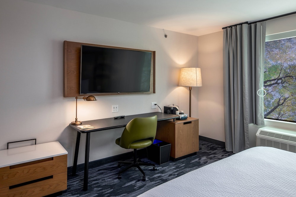 Fairfield Inn Suites Little Rock Airport 7/32