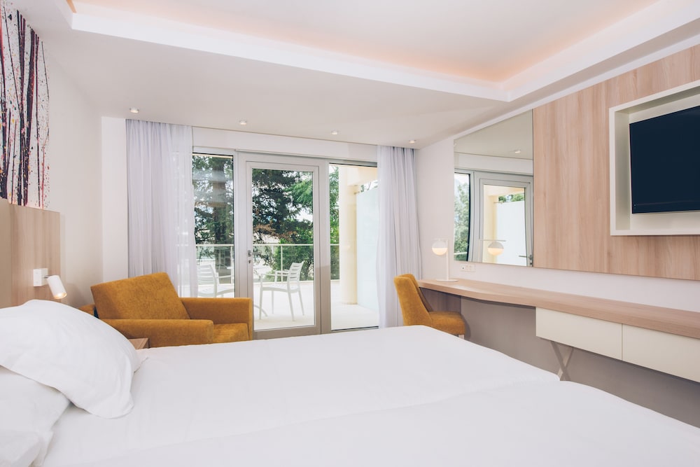 Iberostar Waves Herceg Novi 32/68
