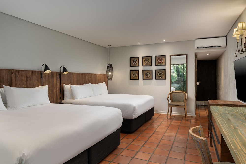 غرفة ديلوكس عائلية بسريرين كينج، Protea Hotel By Marriott Kruger Gate 7/10