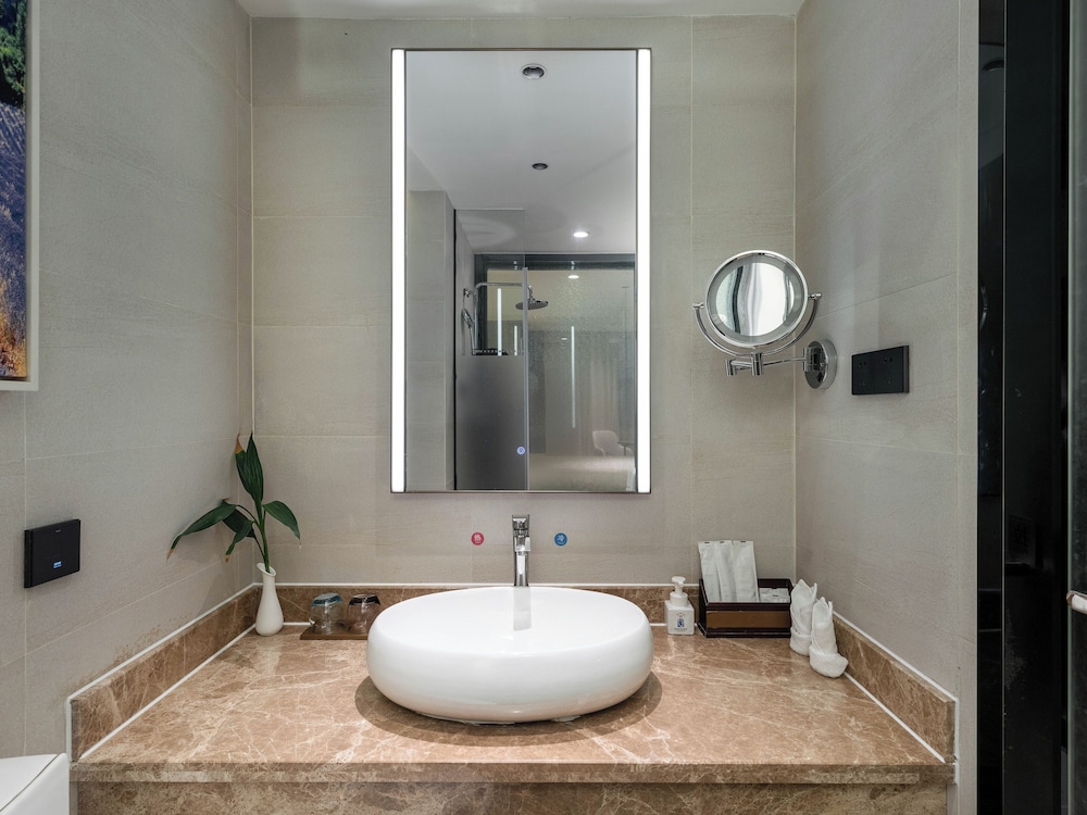 Lavande Hotel Guangzhou Taiguhui Square Shipaiqiao Metro Station 53/54