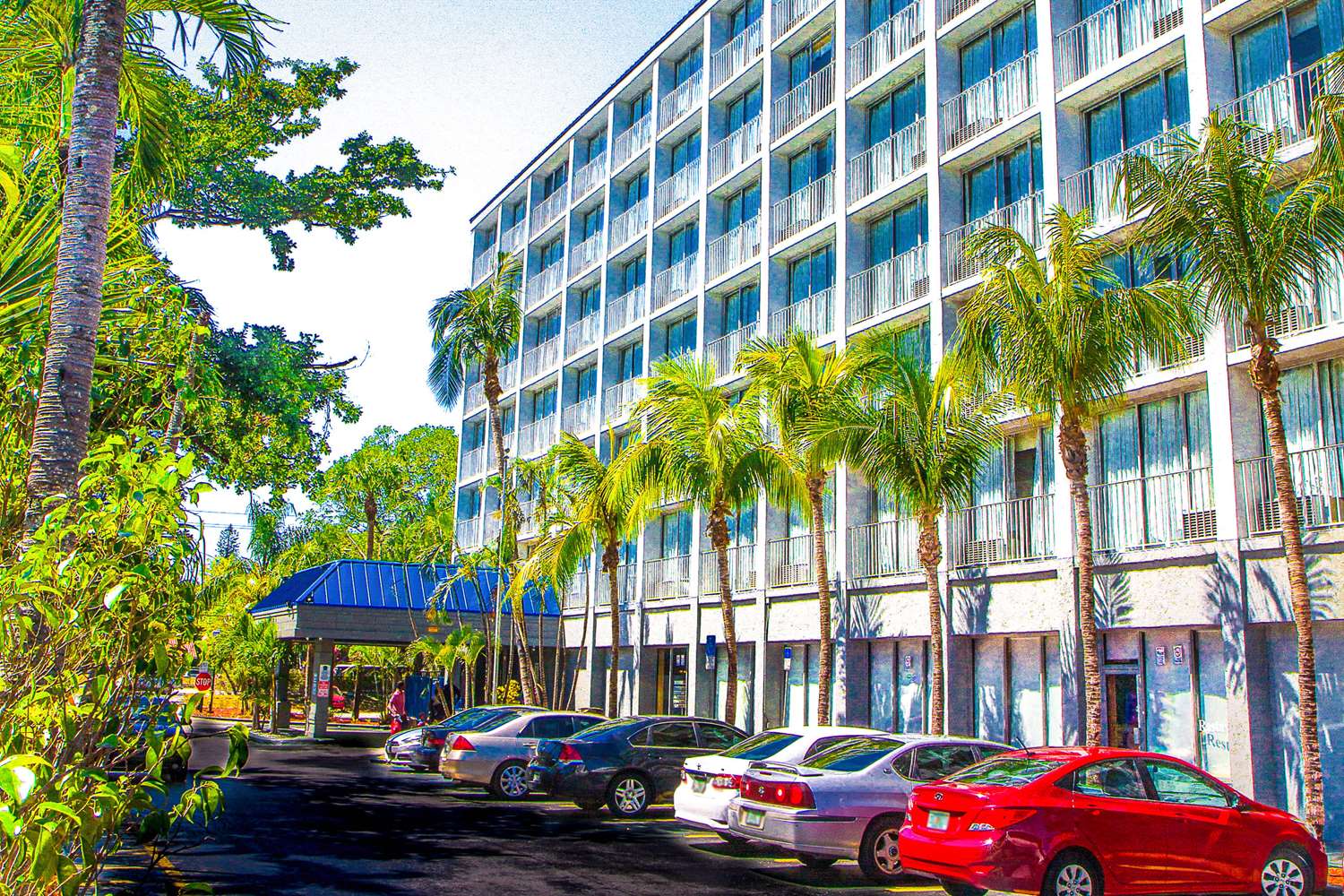 North Miami Beach Gardens Inn & Suites 40/42