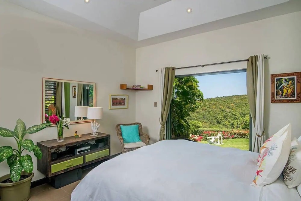 Nianna Luxurious Villa 7/74