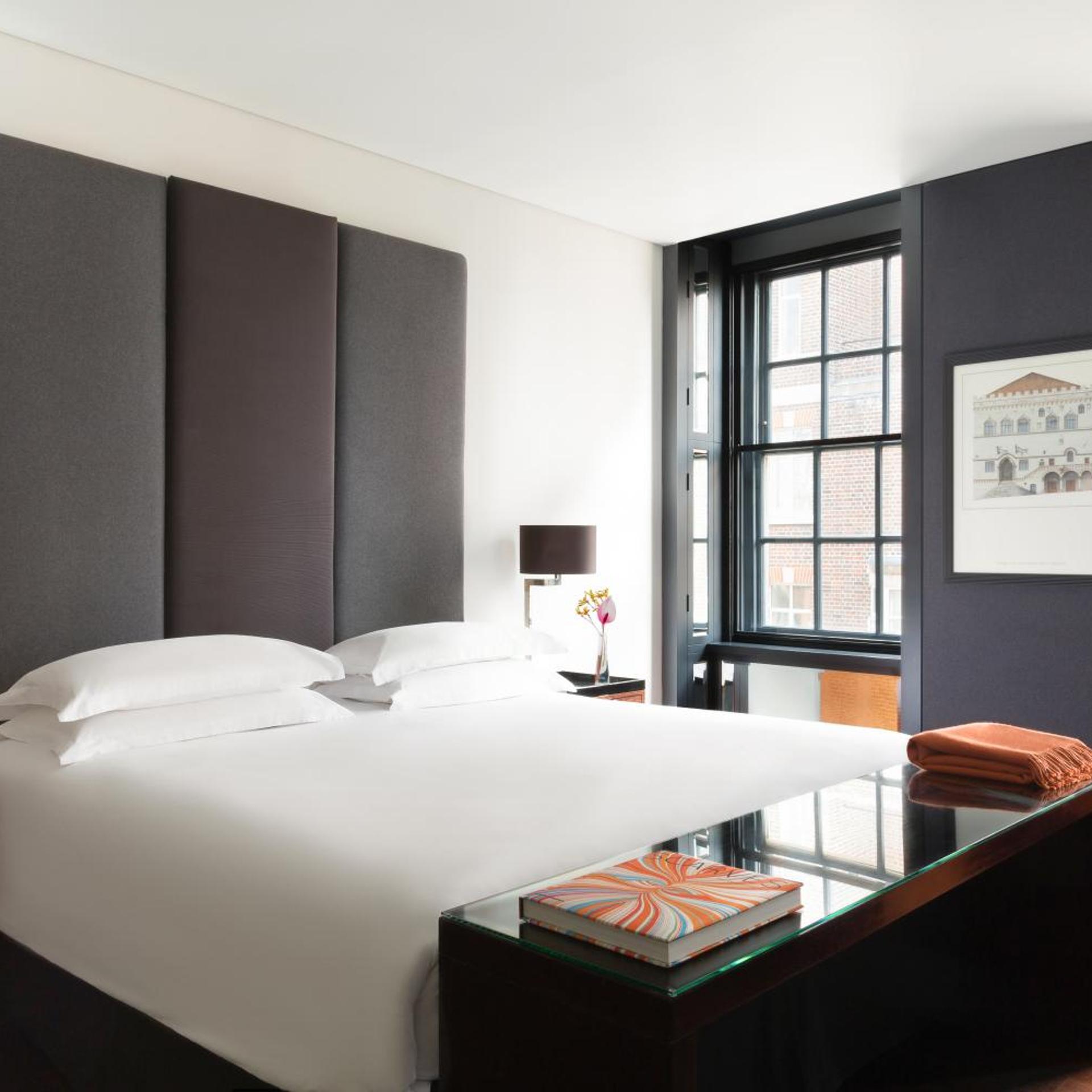 Westminster, Suite