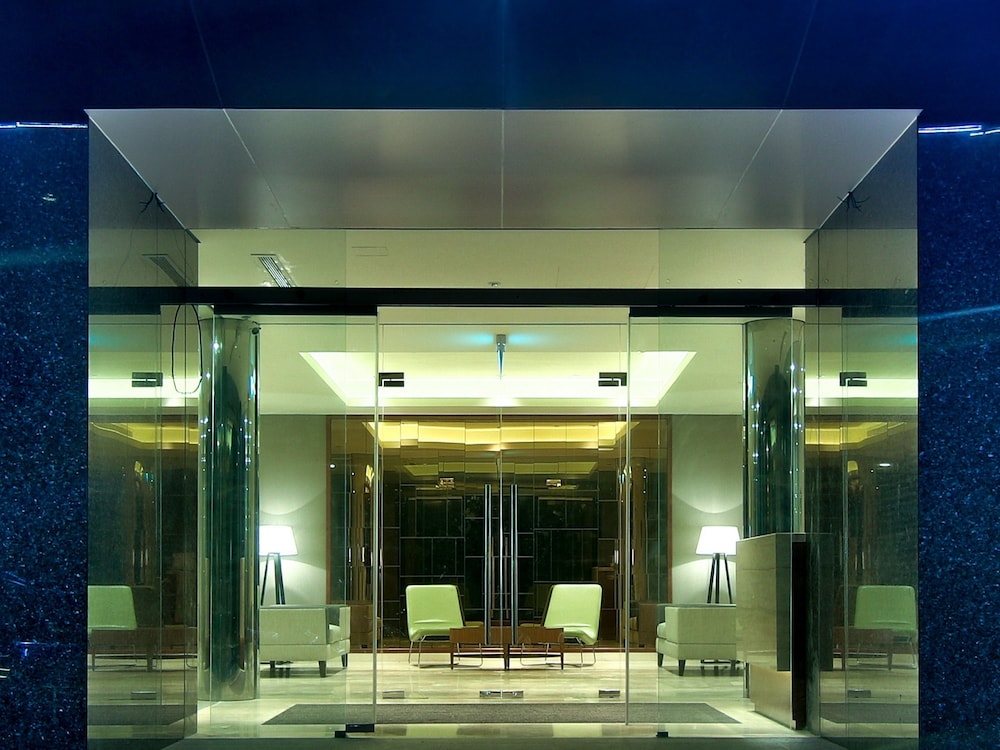 Hilton Colombo Residence 1/83