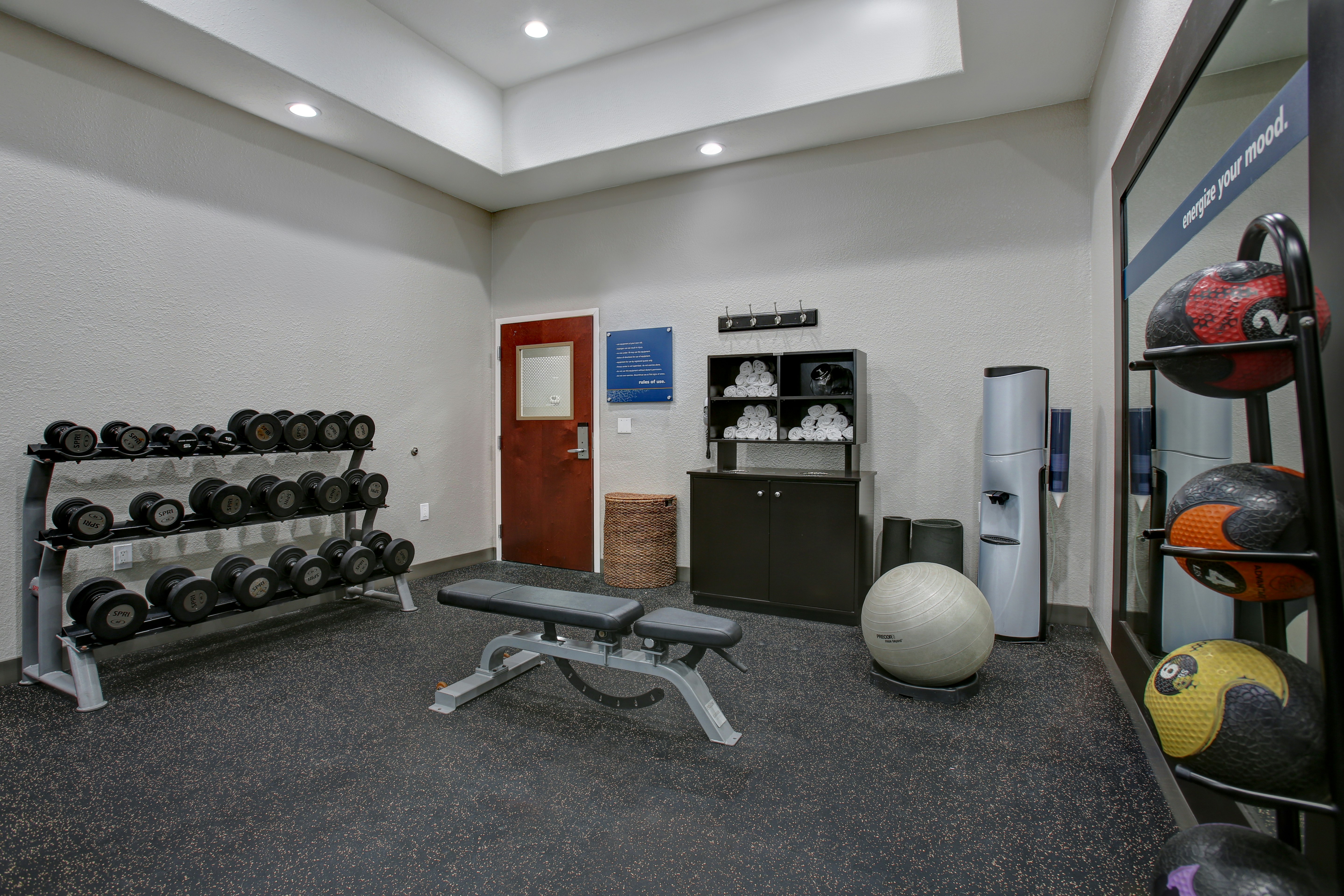 Hampton Inn and Suites Dallas-Desoto 41/57