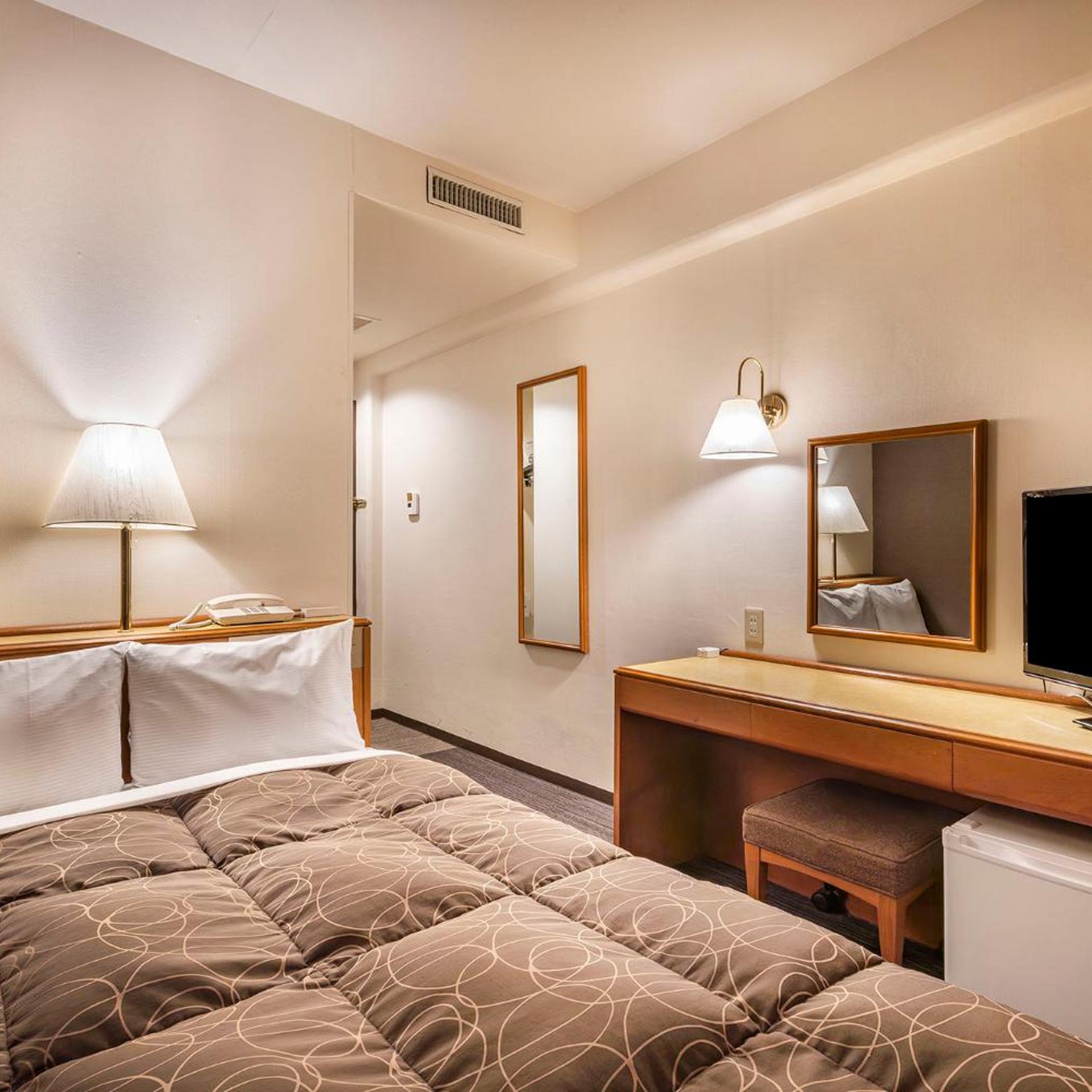 Economy, Double Bed