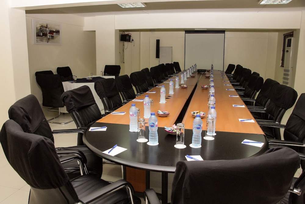 BON HOTEL STRATTON ASOKORO 39/45