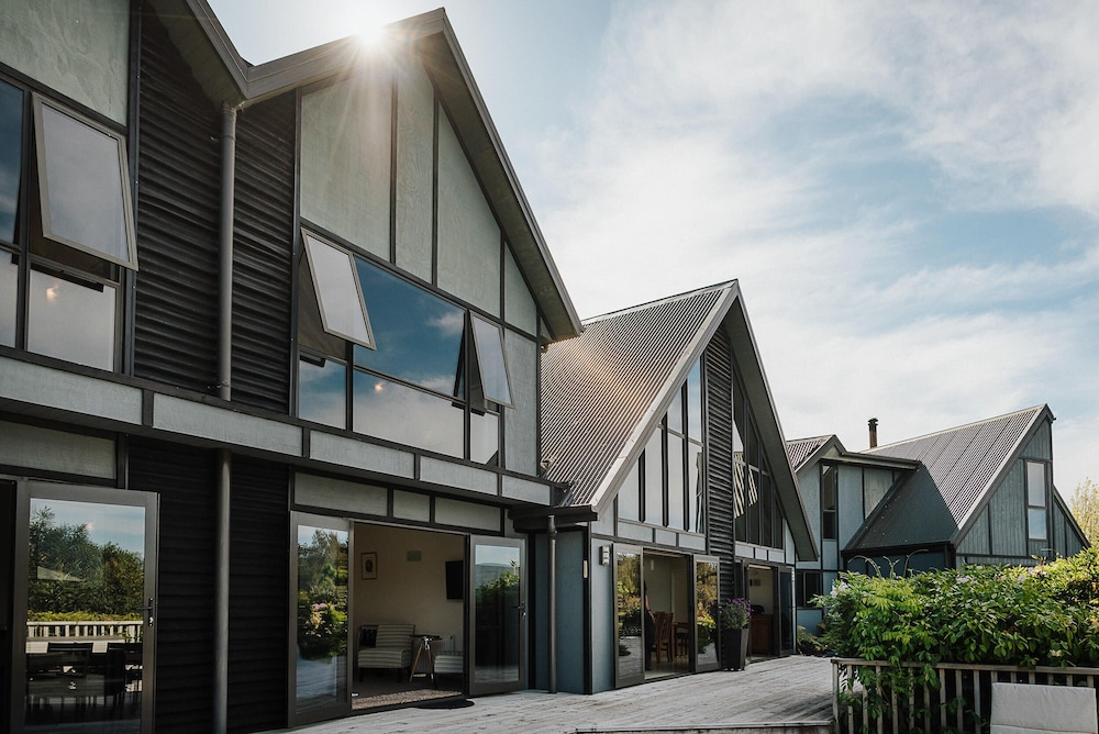 Rimu Lodge 1/40