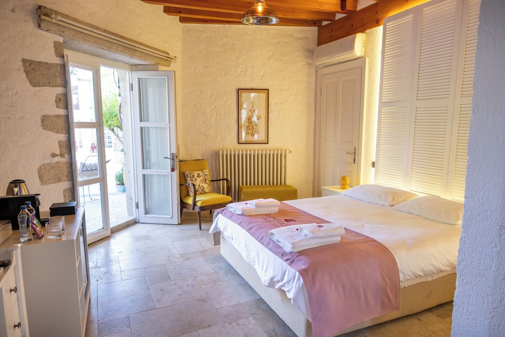 La Grenadine Hotel 10/50