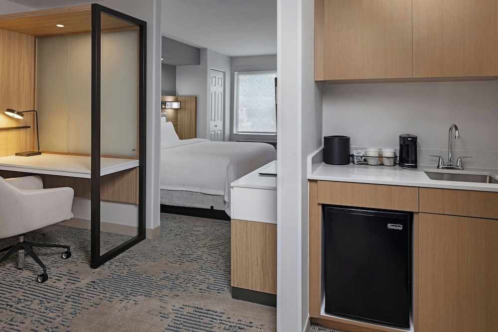 Suite, King Bed, Trundle Bed, SpringHill Suites Lancaster Palmdale 10/10