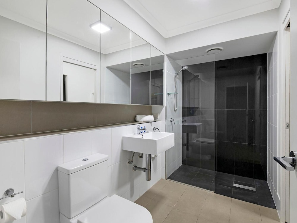 Atrio Apartments 17/69