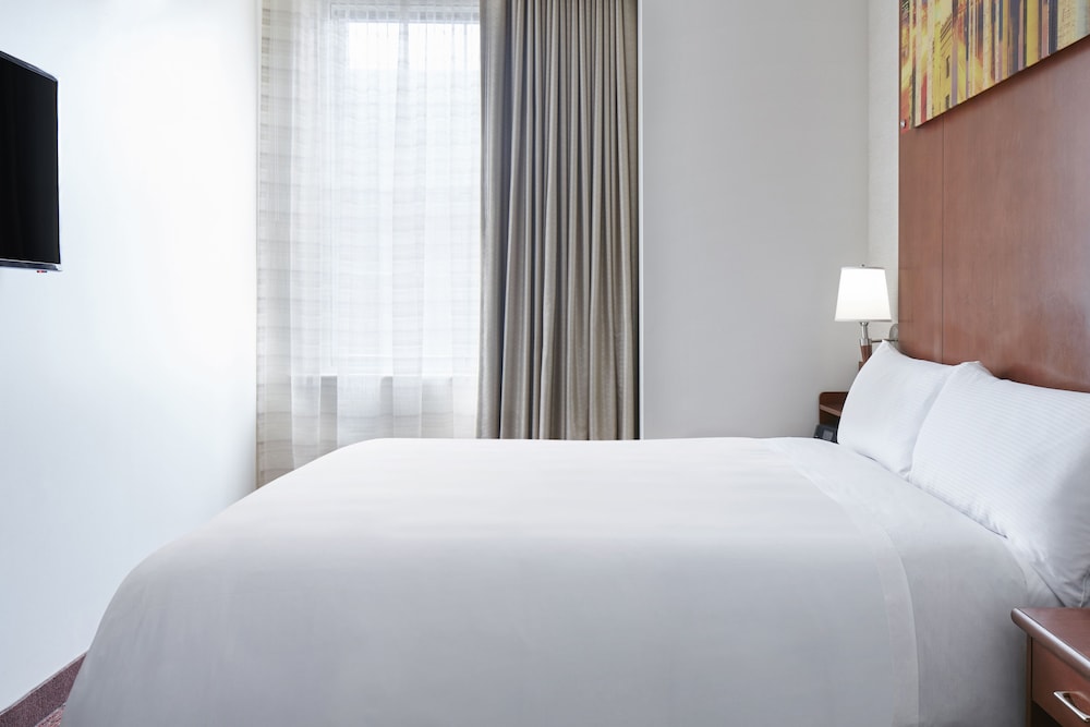 Club Quarters Hotel In Philadelphia 13/44