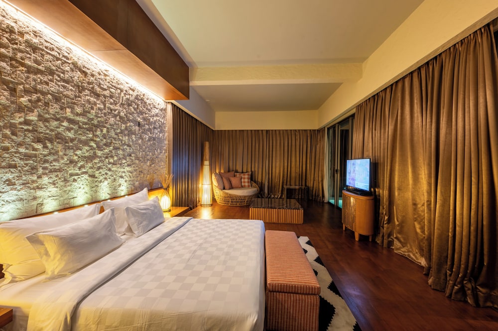 TS Suites Seminyak Bali 10/45