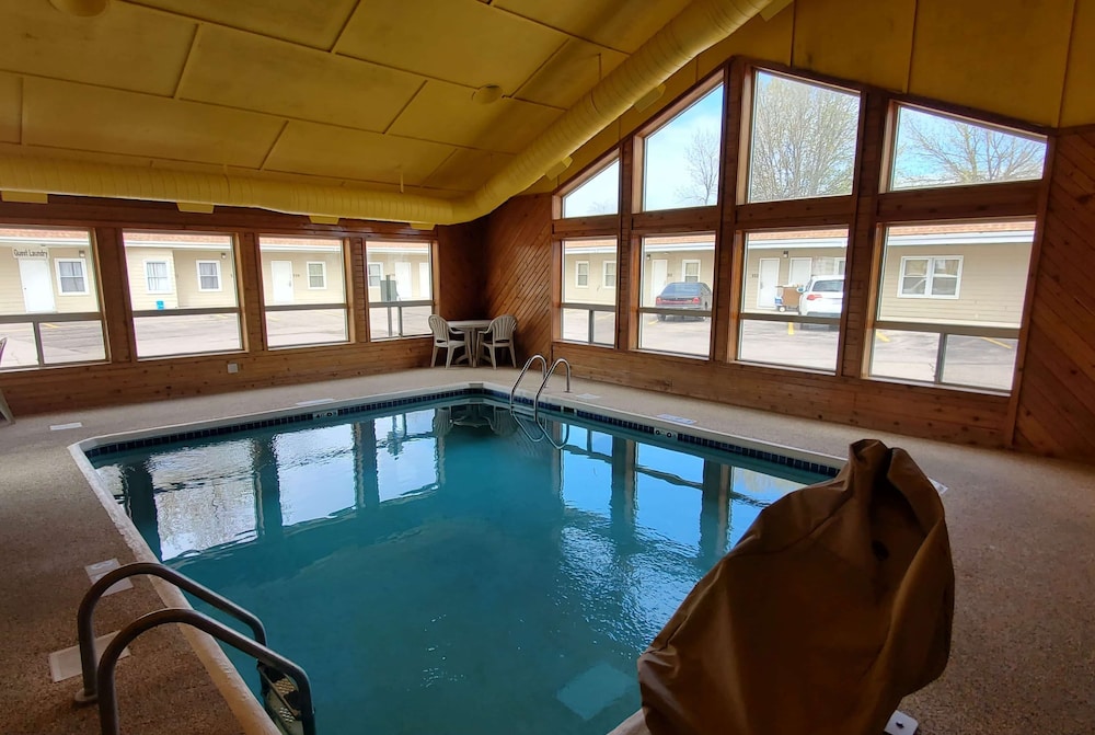 Days Inn by Wyndham Worthington 13/20