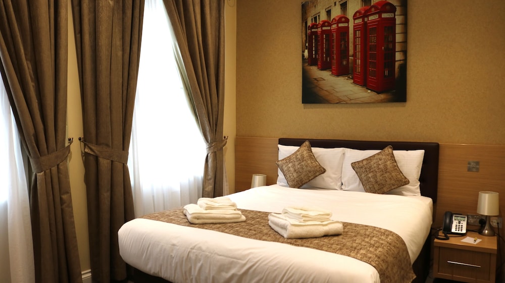 Shoreditch Inn 12/60