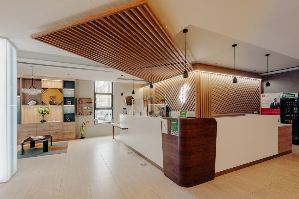 Holiday Inn Trnava 10/66