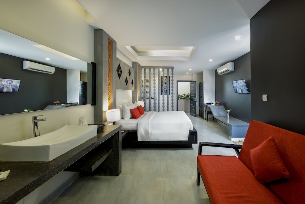 CENTRAL SUITE RESIDENCE 55/76