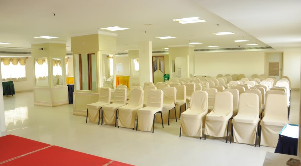 Nayagara Hotel 26/28