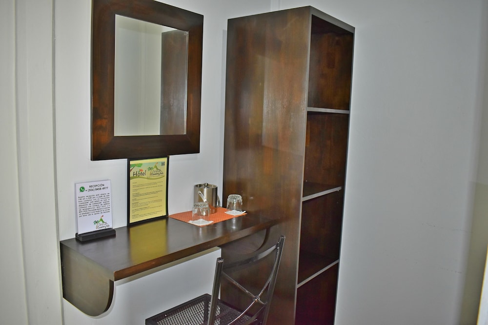Arenal Country Inn 32/63