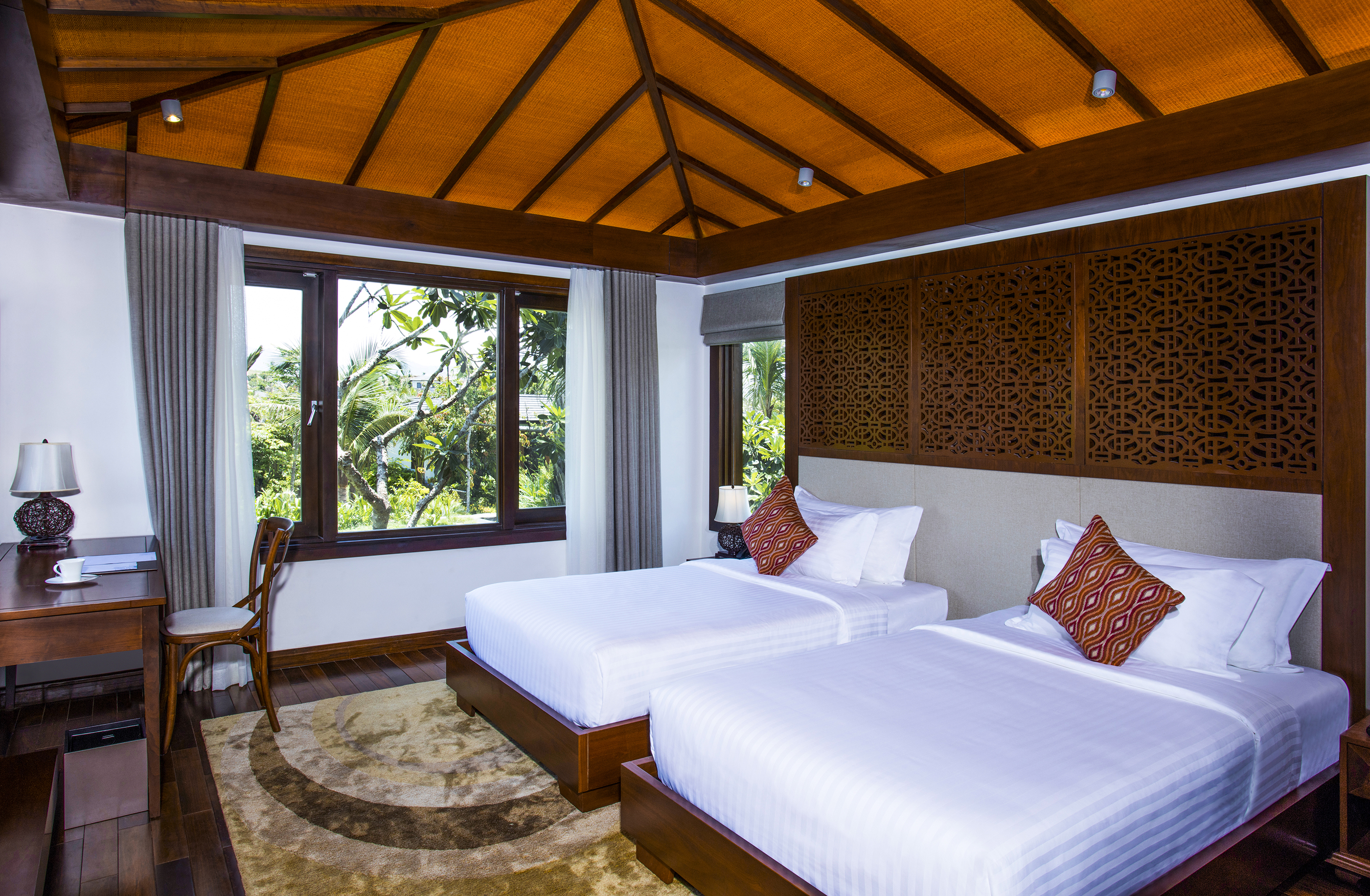 3 Bedrooms, Pool, Villa