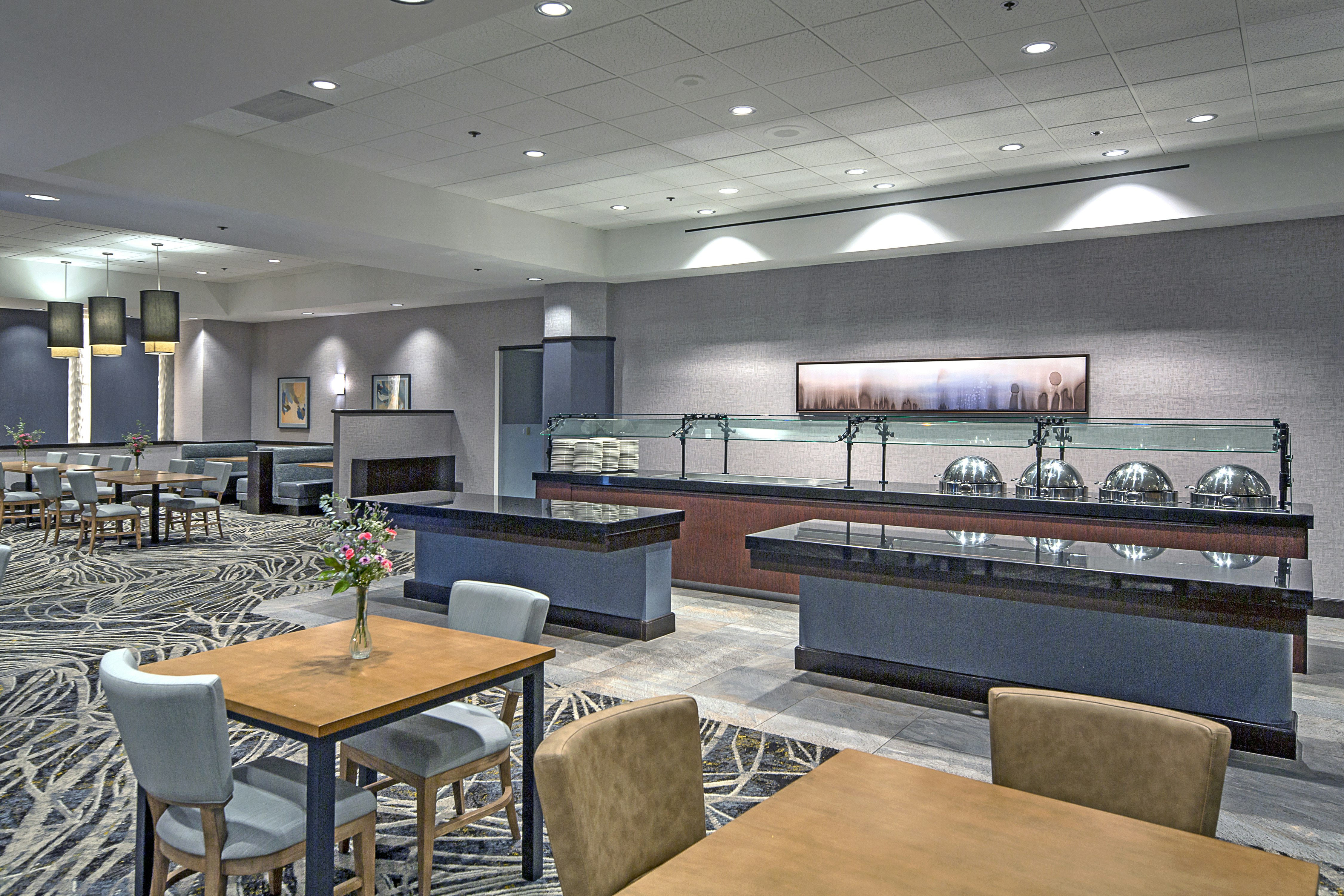 DoubleTree by Hilton Hotel Modesto 42/56